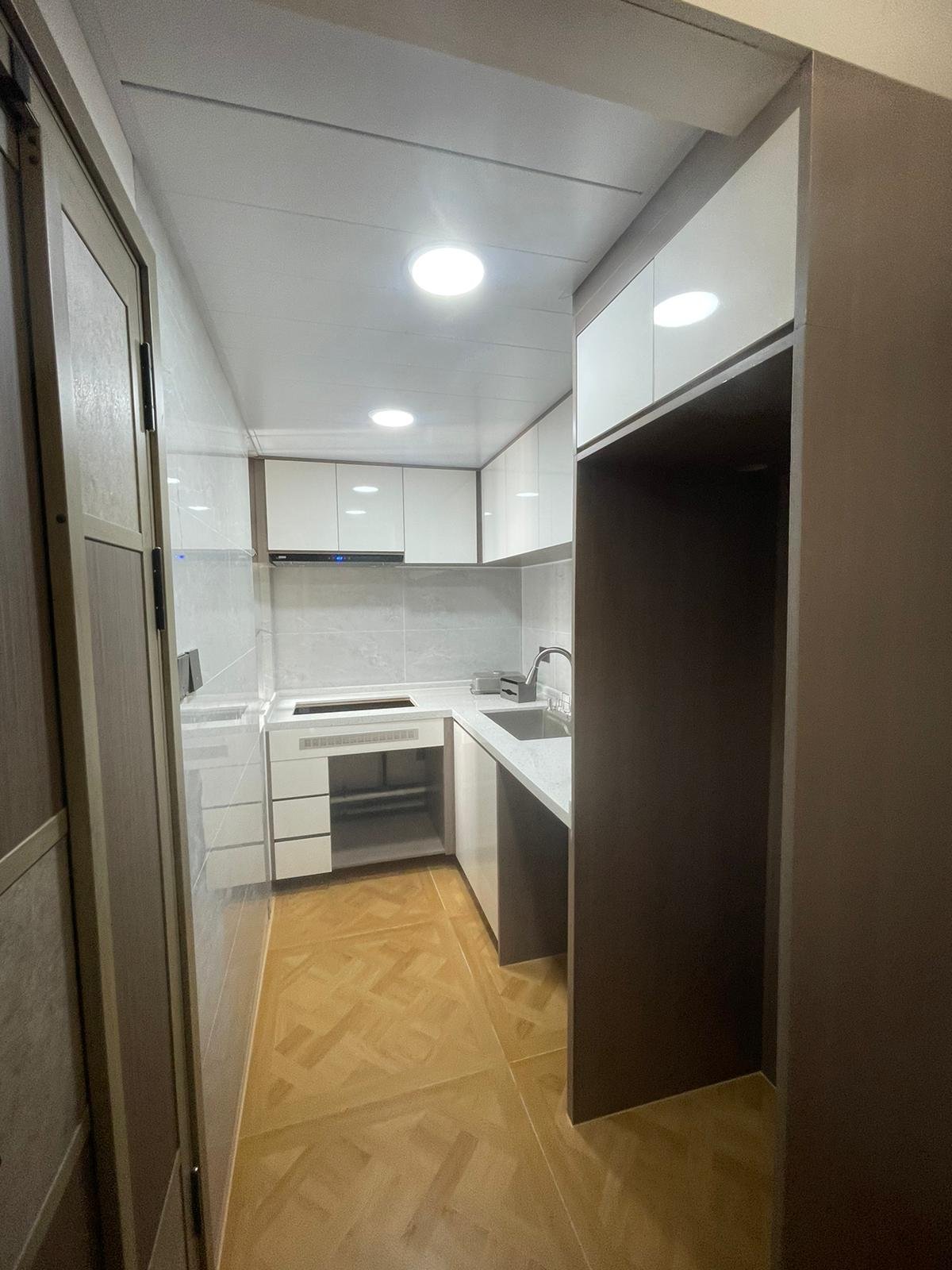 啟翔苑3-4人單位 400呎